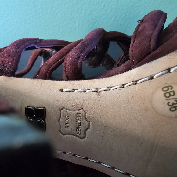 BCBGMaxAzria Burgundy Strappy Heels Women's Size 6B - Picture 11 of 12